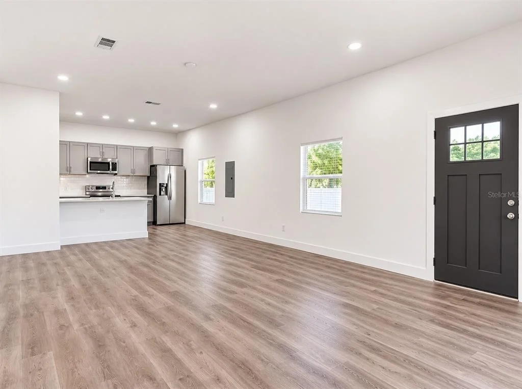 Photo of 1 CUNNINGHAM LANE