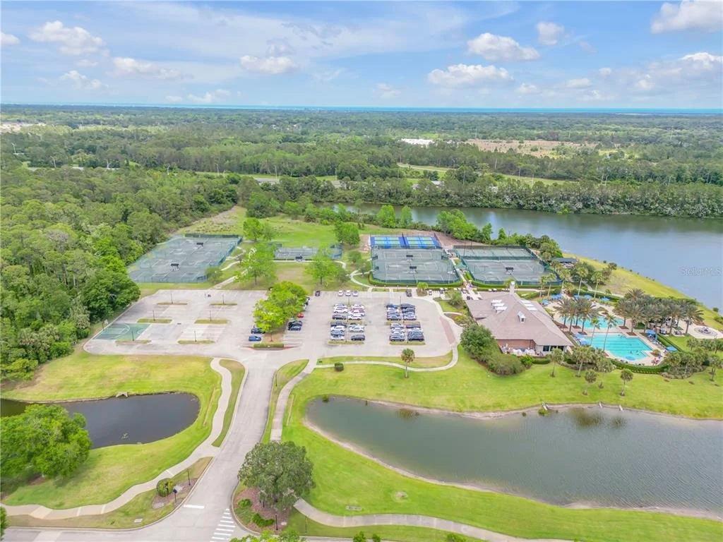 Photo of 648 SOUTHLAKE DRIVE