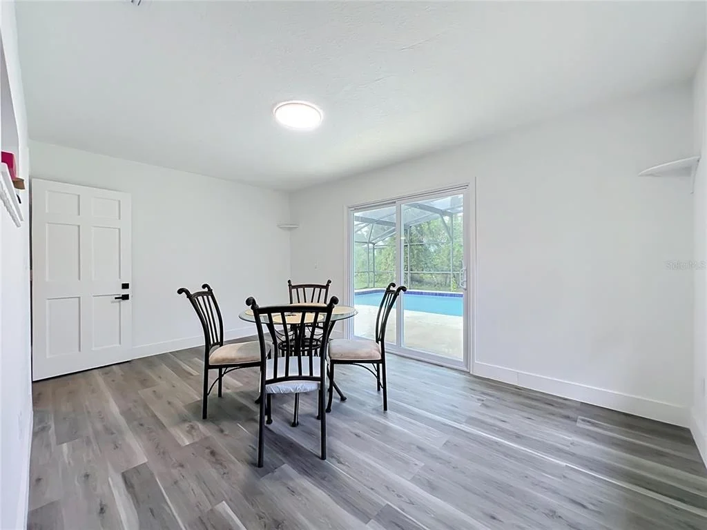 Photo of 731 BONGART ROAD