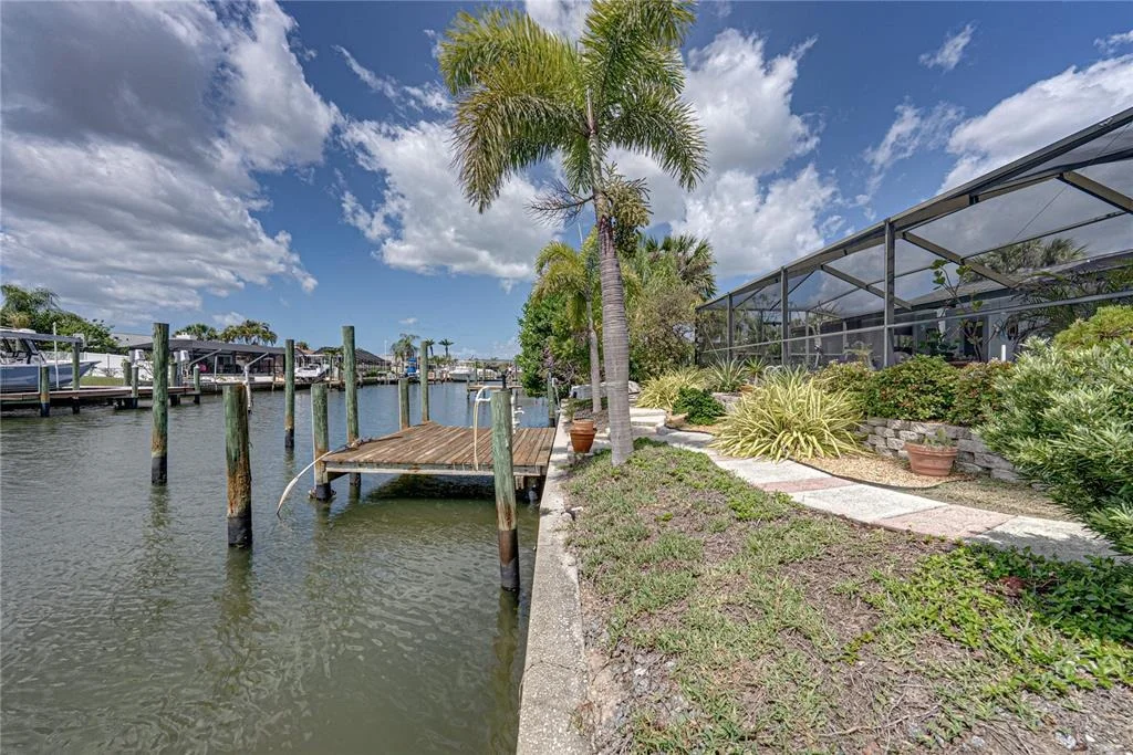 Photo of 906 SAGO PALM WAY