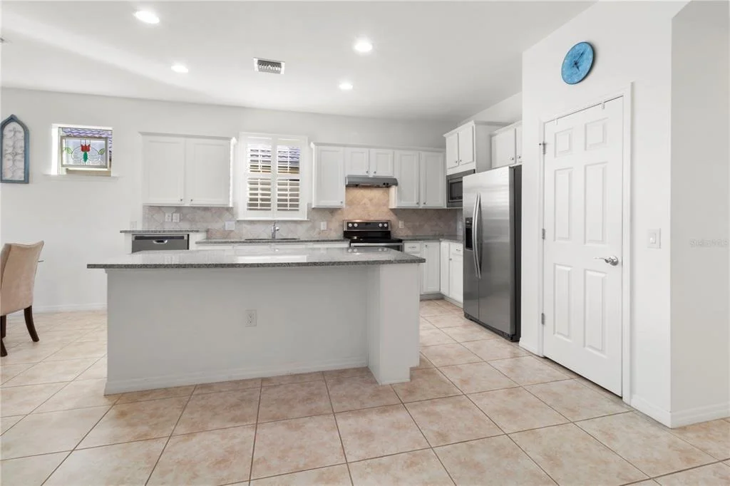 Photo of 19770 QUISTO STREET