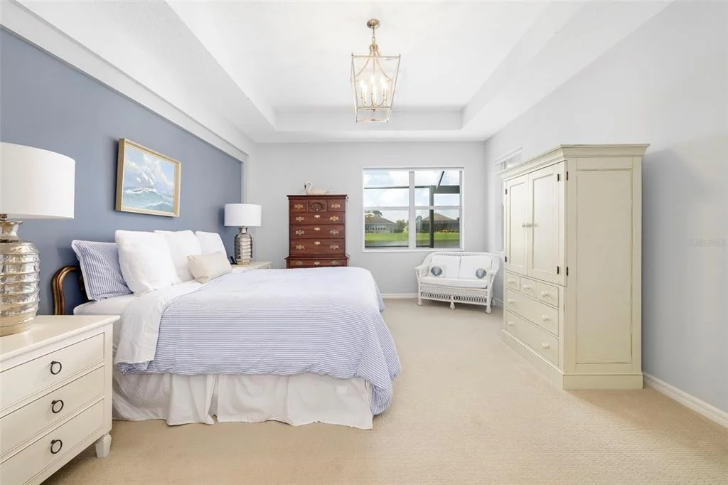 Photo of 332 CHANTILLY TRAIL