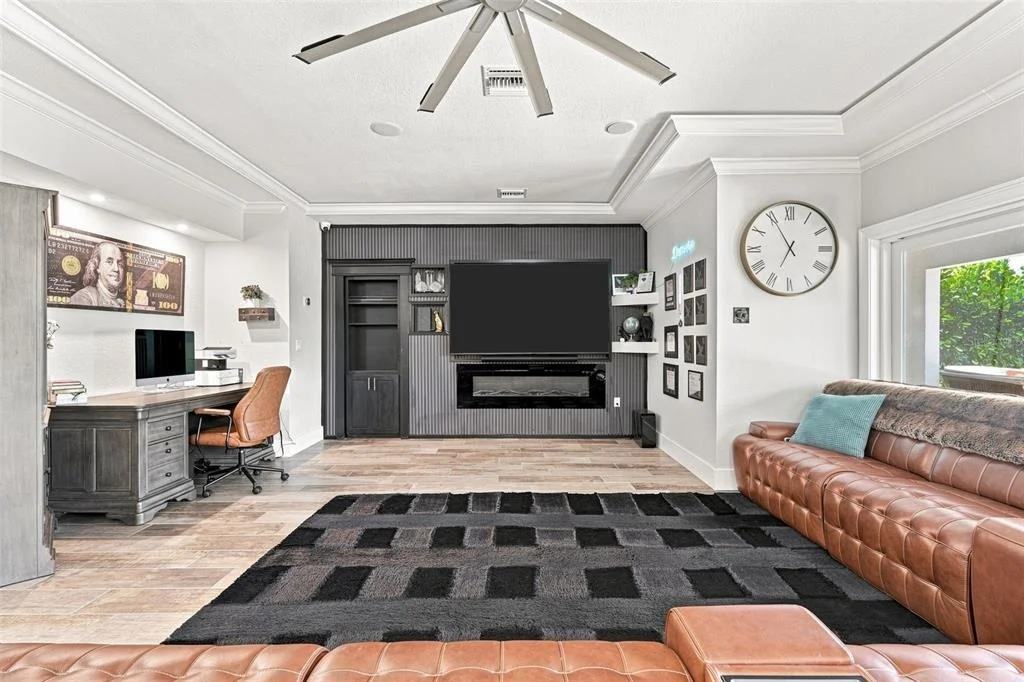 Photo of 2424 HARBOUR DRIVE