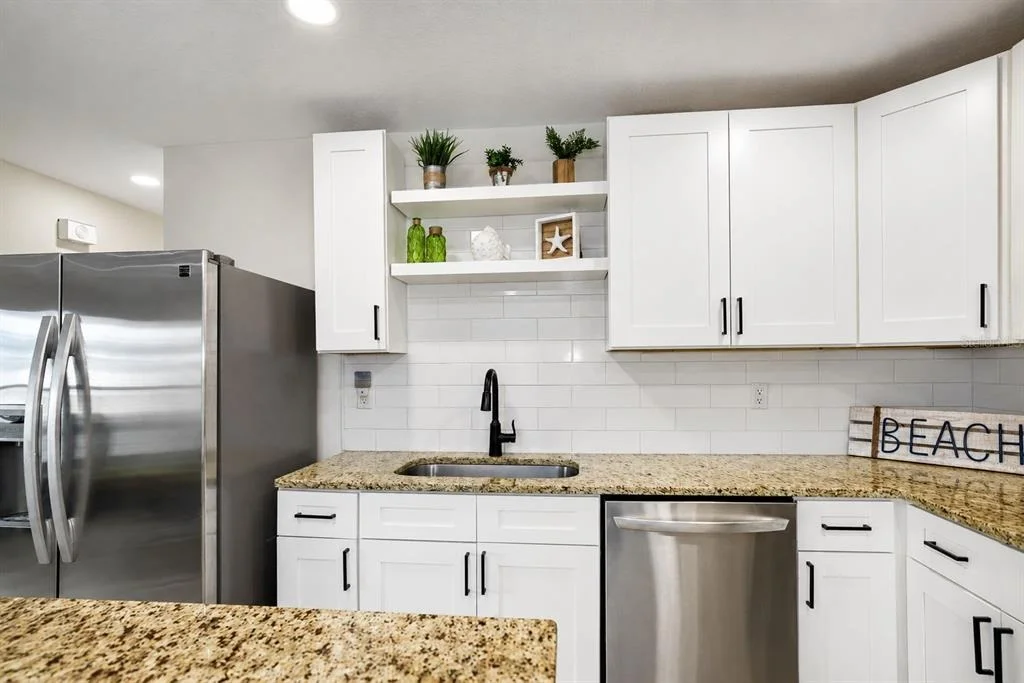 Photo of 482 OAKWOOD DRIVE