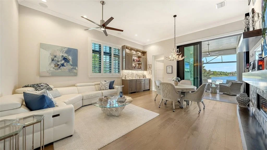 Photo of 8339 LUCERNE LOOP
