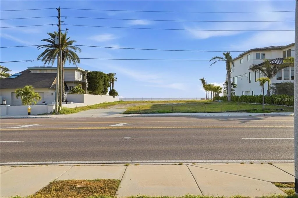 Photo of 16007 GULF BOULEVARD
