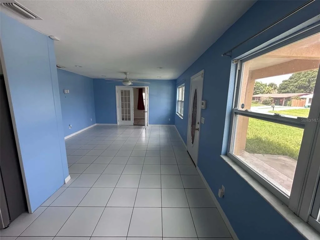Photo of 815 JUNIPER LANE
