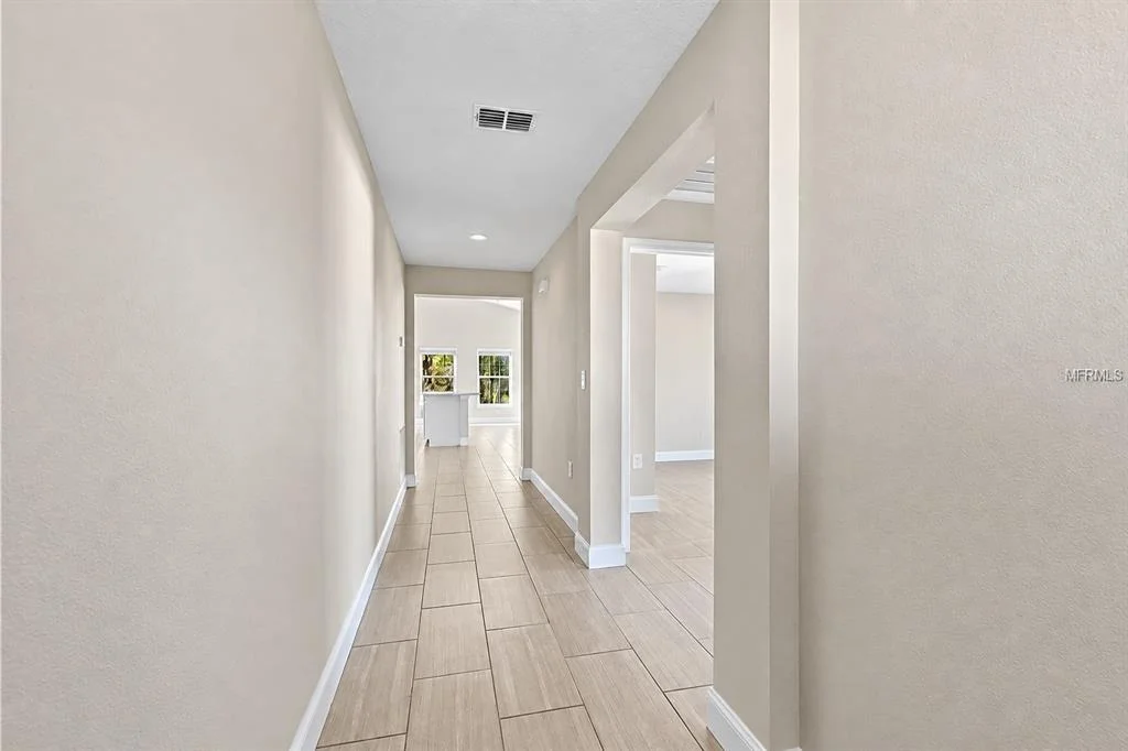 Photo of 1907 LAREDO DRIVE