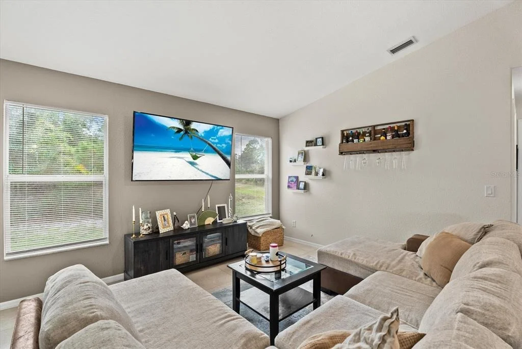 Photo of 4241 CHAMRADE ROAD