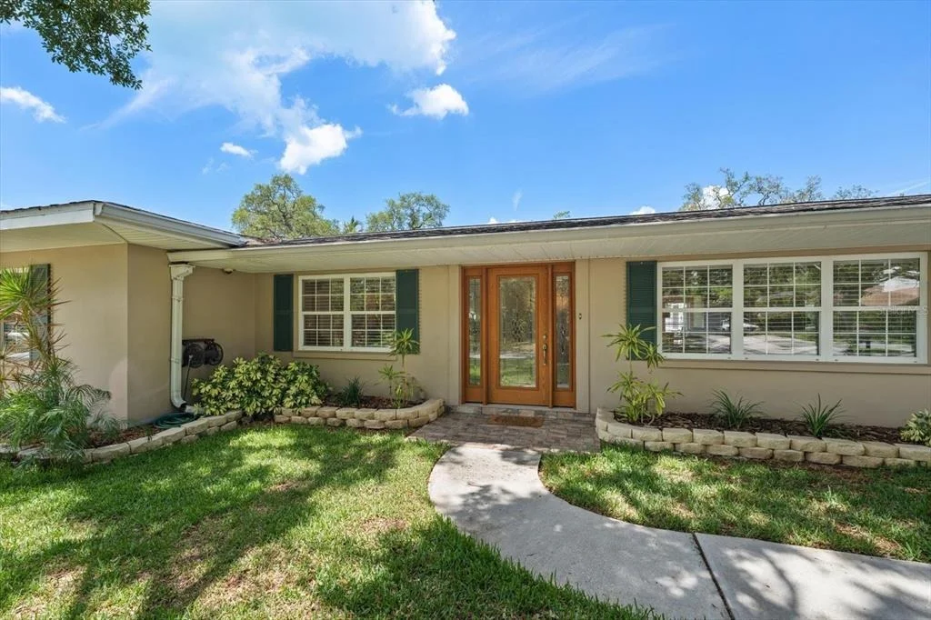 Photo of 802 ALLAMANDA DRIVE