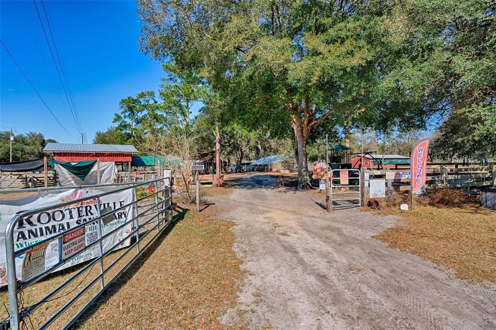 Photo of 1208 N COUNTY ROAD 315
