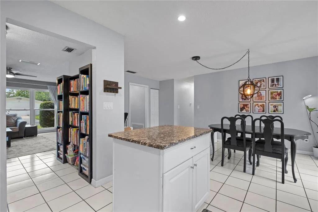 Photo of 2819 NW 55TH BOULEVARD