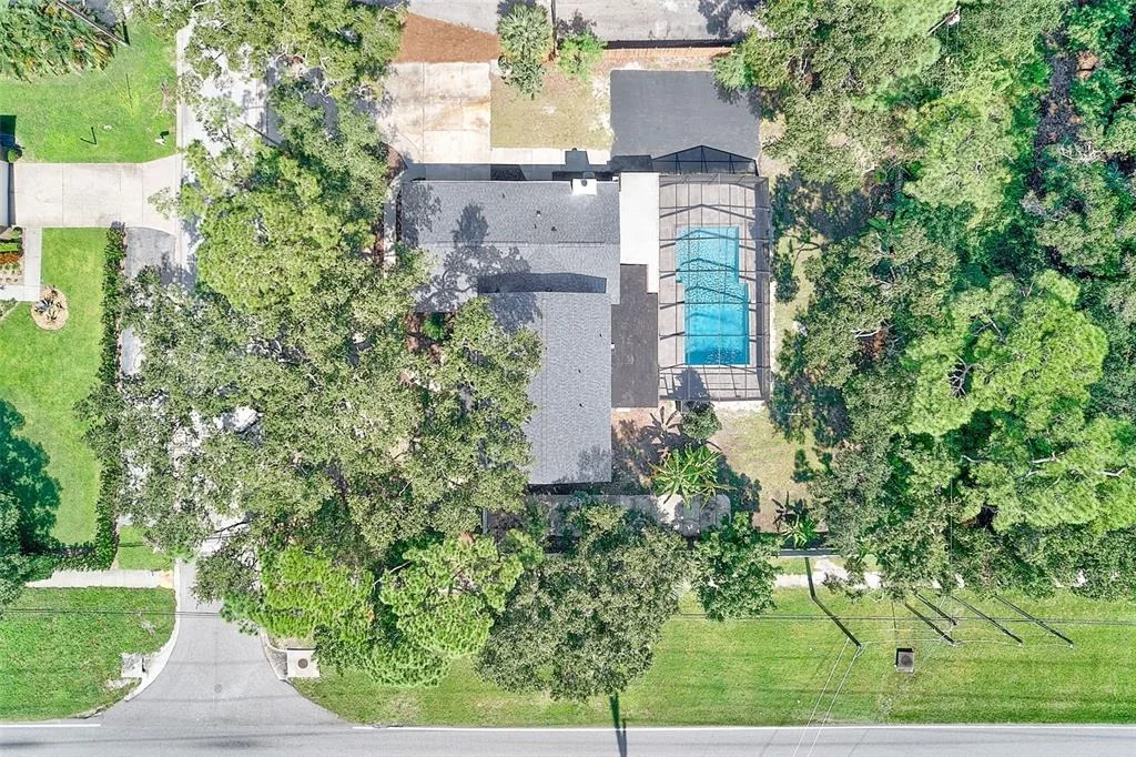 Photo of 1595 OAK LANE