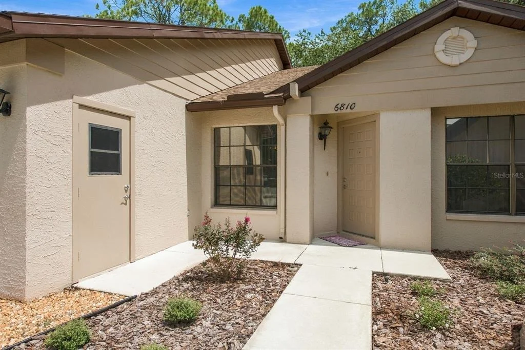Photo of 6810 PLUMLEAF COURT