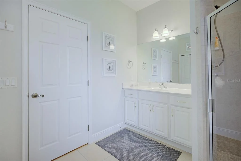 Photo of 492 SUNSET POINTE DRIVE