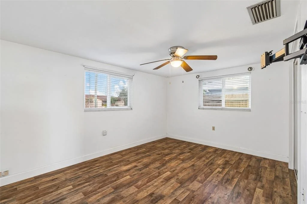 Photo of 1056 TAMARAC DRIVE