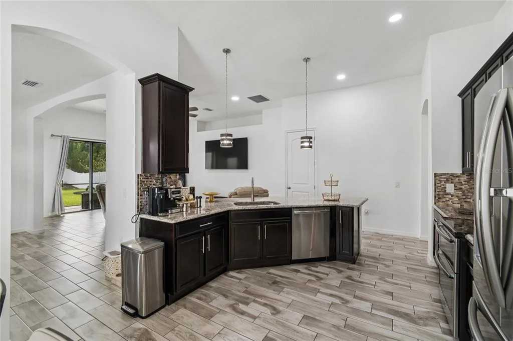 Photo of 943 OLD WINDSOR WAY