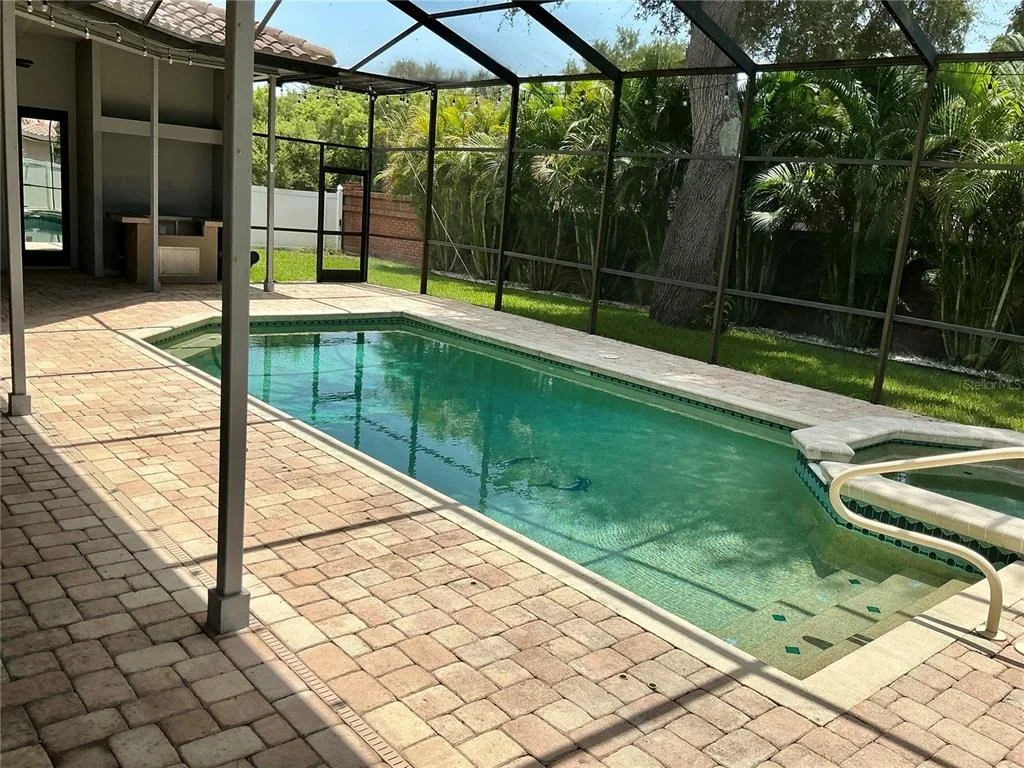 Photo of 126 OLD OAK CIRCLE