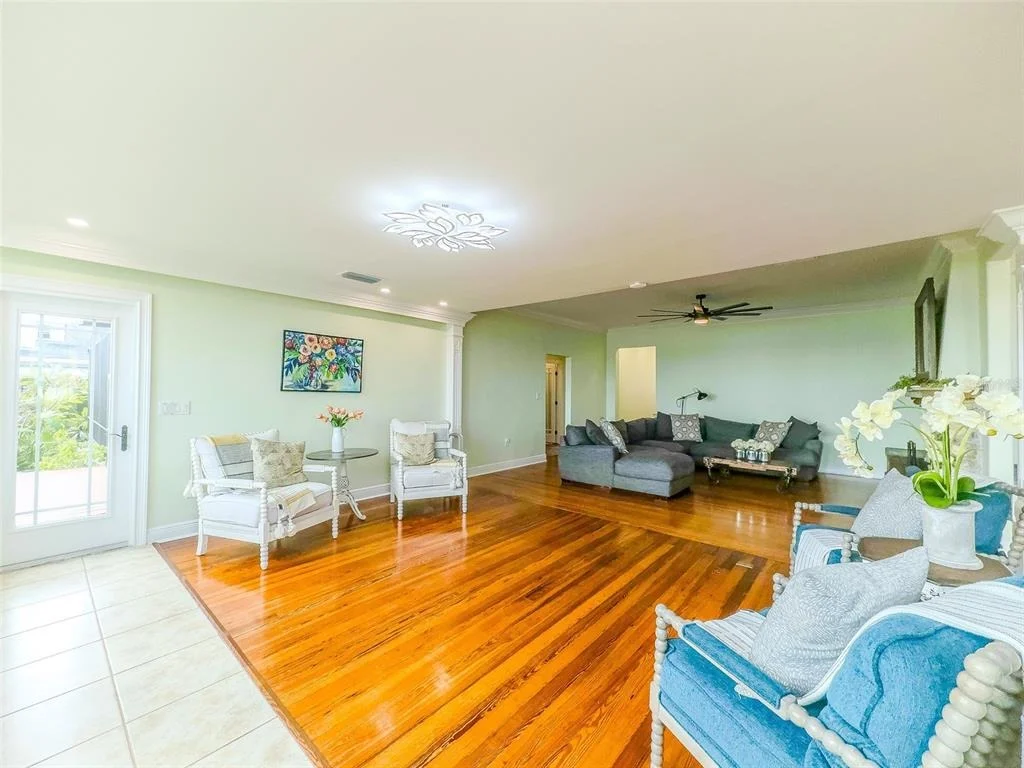 Photo of 4946 HALIFAX DRIVE