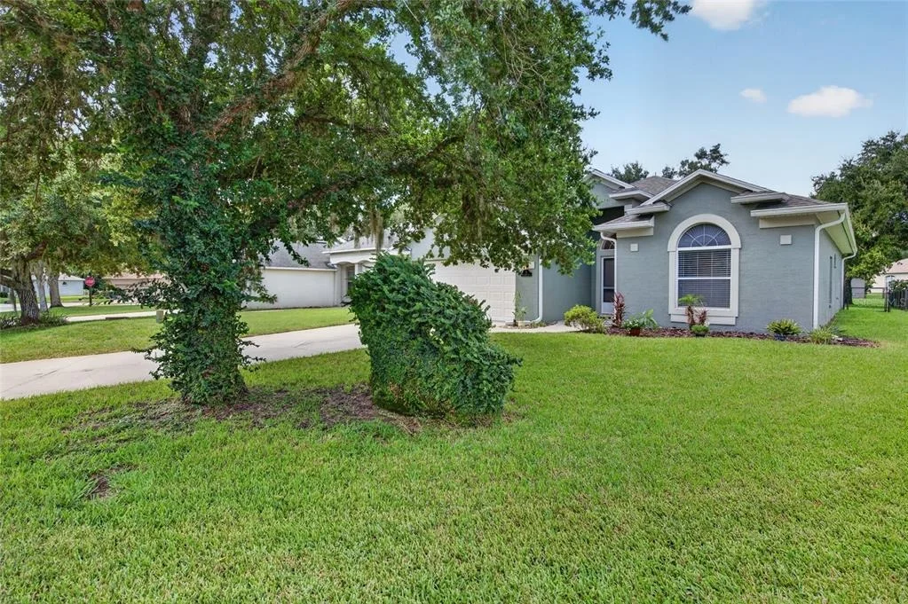 Photo of 12 OLD CREEK CIRCLE