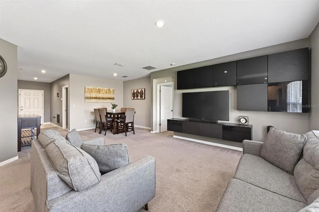 Photo of 596 MEADOW BEND DRIVE