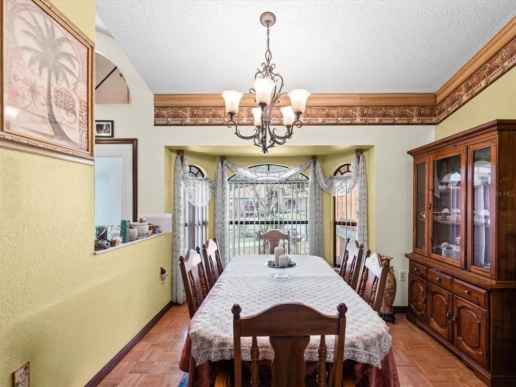 Photo of 18824 PARADE ROAD