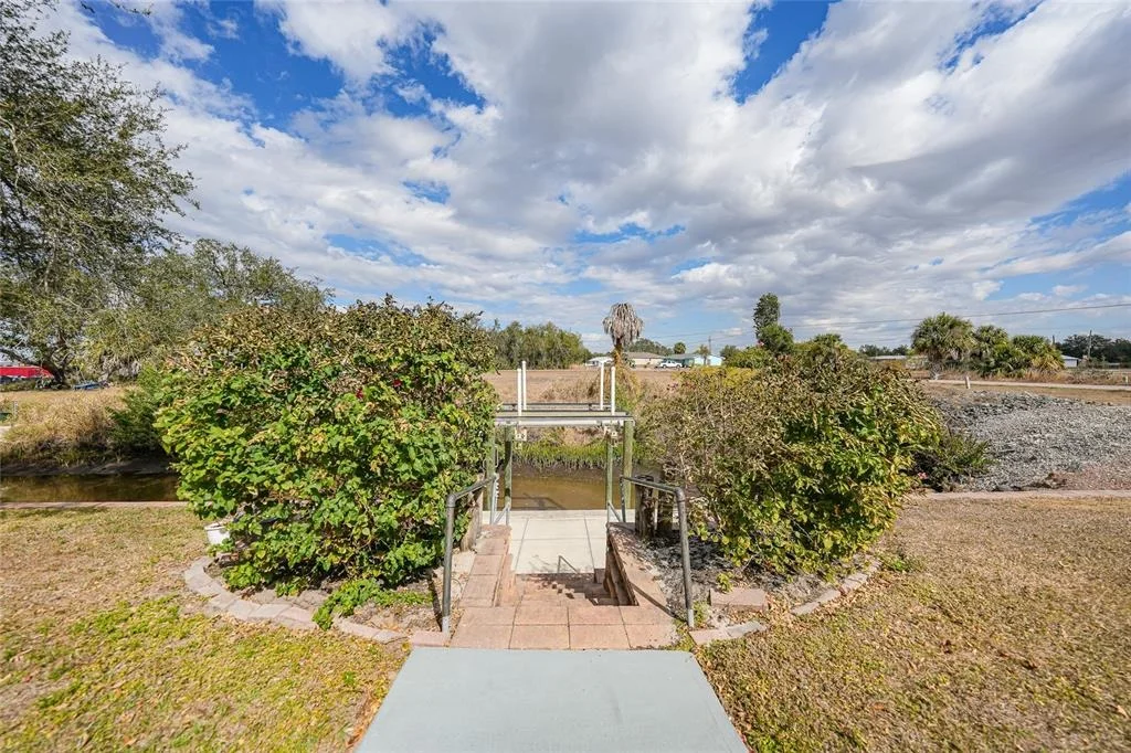 Photo of 405 RIDGECREST DRIVE