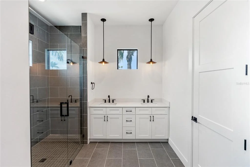 Photo of 569 BAYVIEW DRIVE