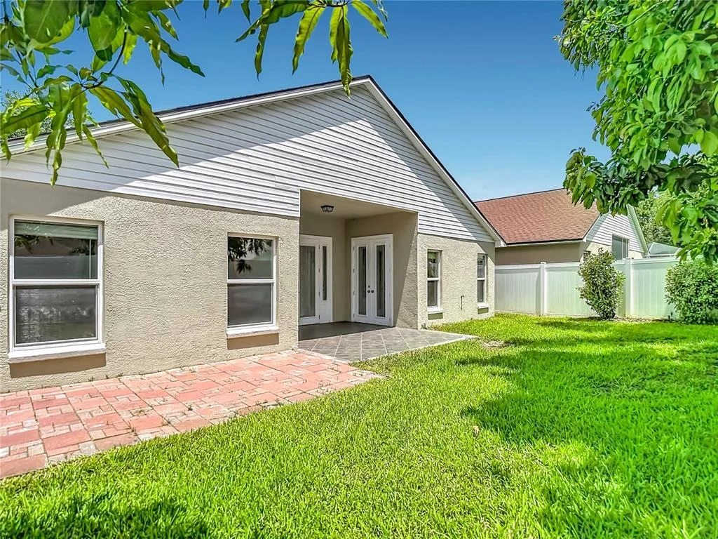Photo of 805 LESA GLEN PLACE