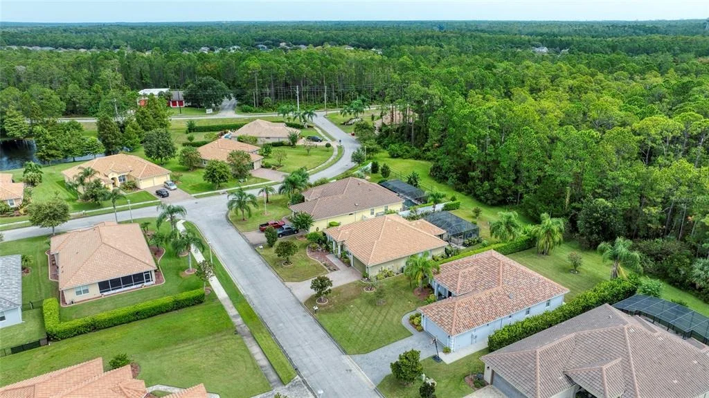 Photo of 56 THORNHILL CHASE CIRCLE