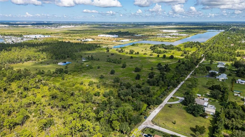 Photo of 27580 JONES LOOP RD