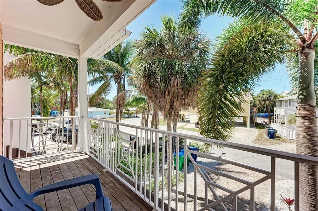 Photo of 203 N HARBOR DRIVE