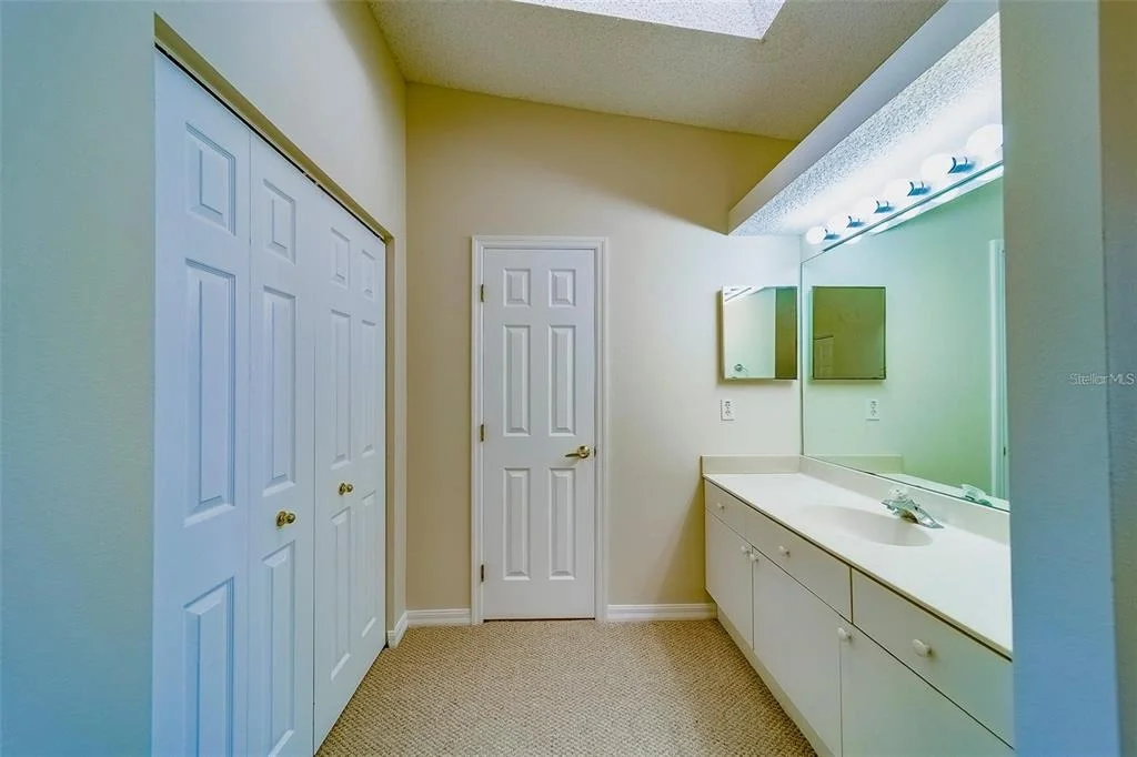 Photo of 9209 JAKES PATH