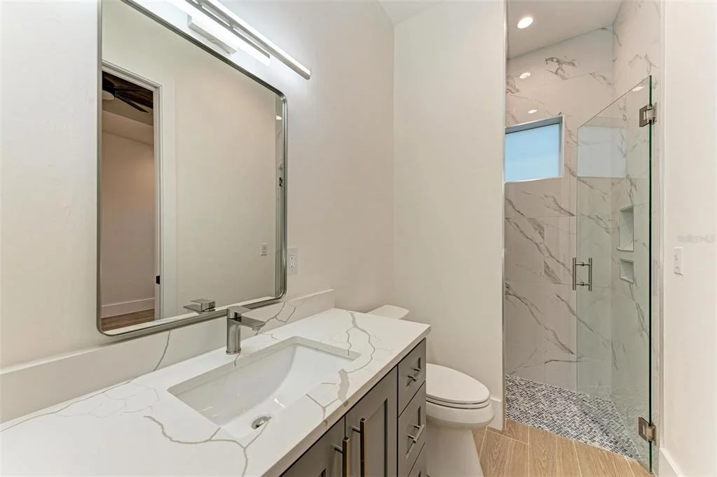 Photo of 6100 RIVERSIDE DRIVE