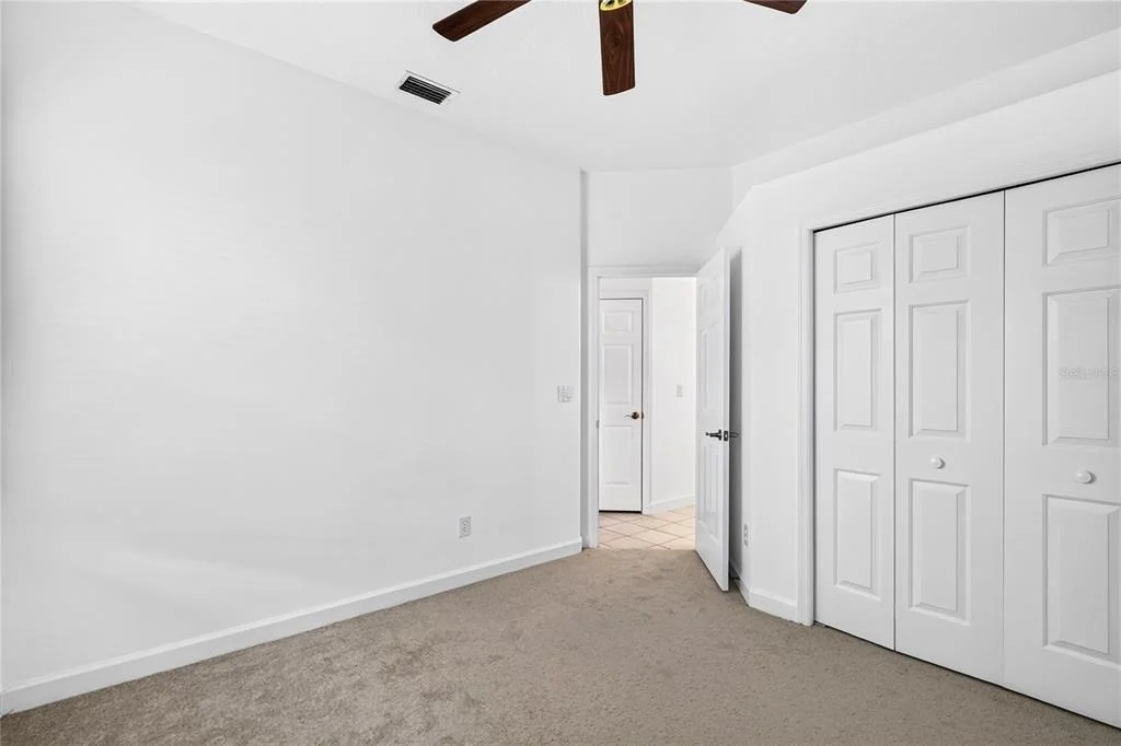 Photo of 19337 SPRING OAK DRIVE