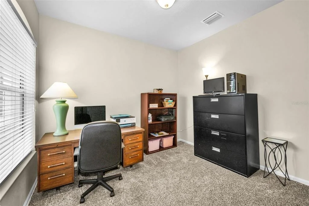 Photo of 889 LANTERN WAY
