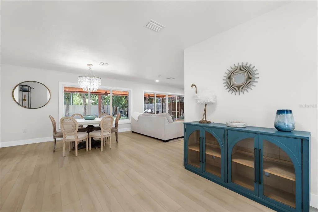 Photo of 730 BAY ESPLANADE