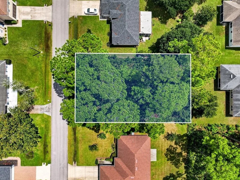 Photo of 12 UNDERSHIRE PATH