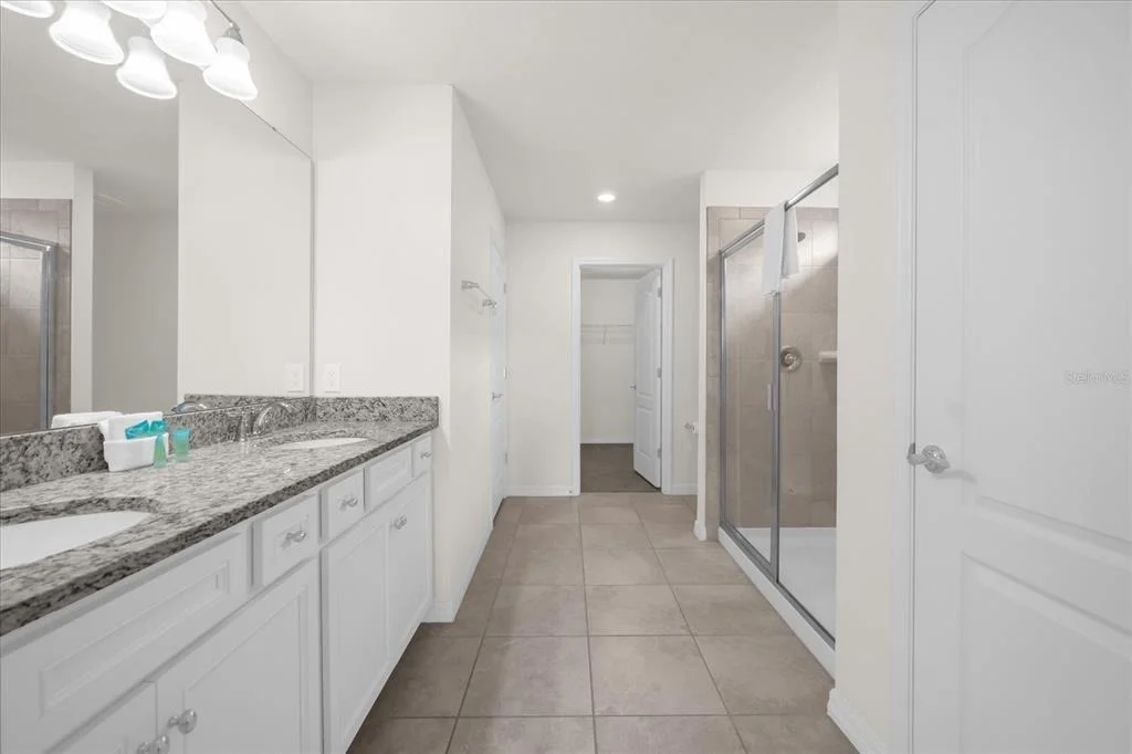 Photo of 7260 OAKMOSS LOOP