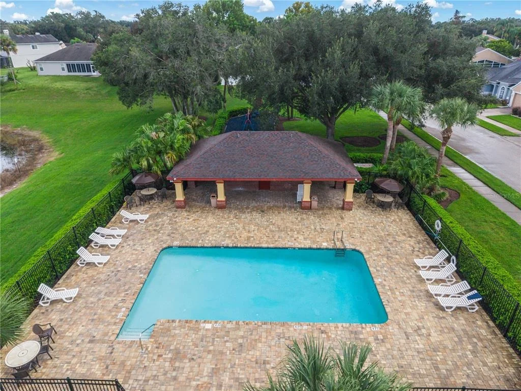 Photo of 116 OAK GROVE CIRCLE