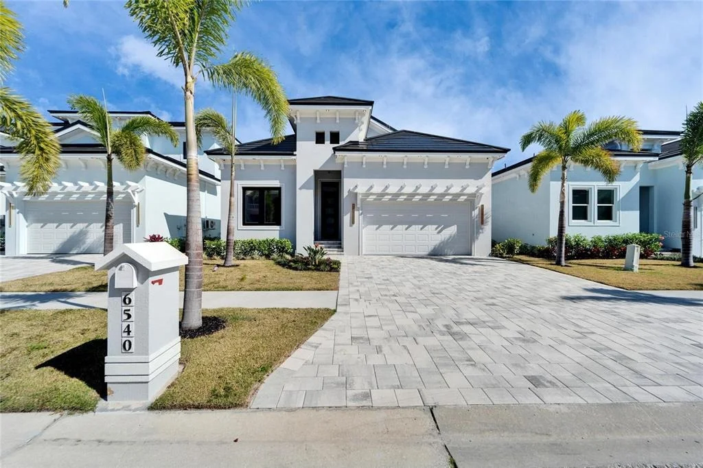 Photo of 6540 SIMONE SHORES CIRCLE