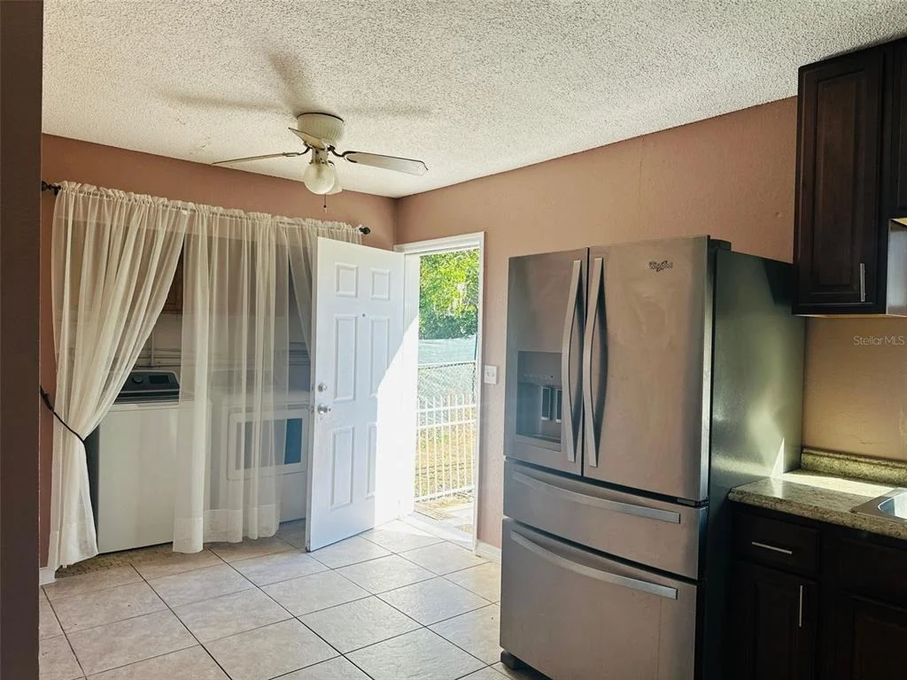 Photo of 2107 VINCENT ROAD