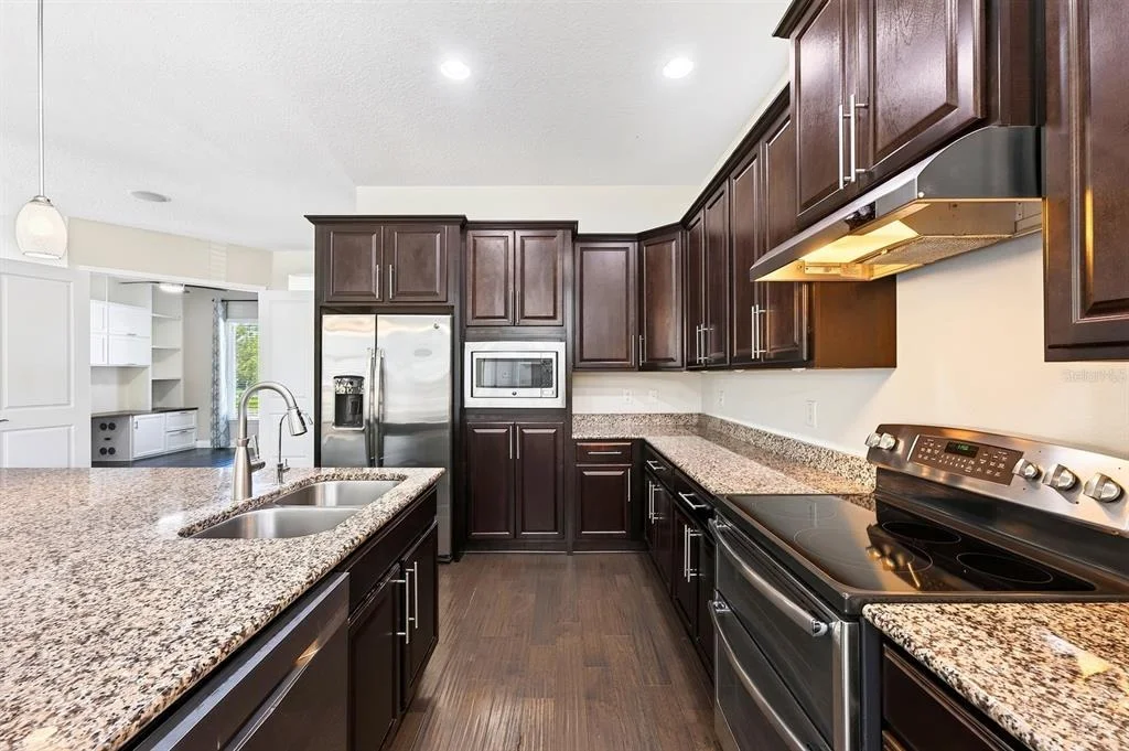 Photo of 8130 LAUREATE BOULEVARD