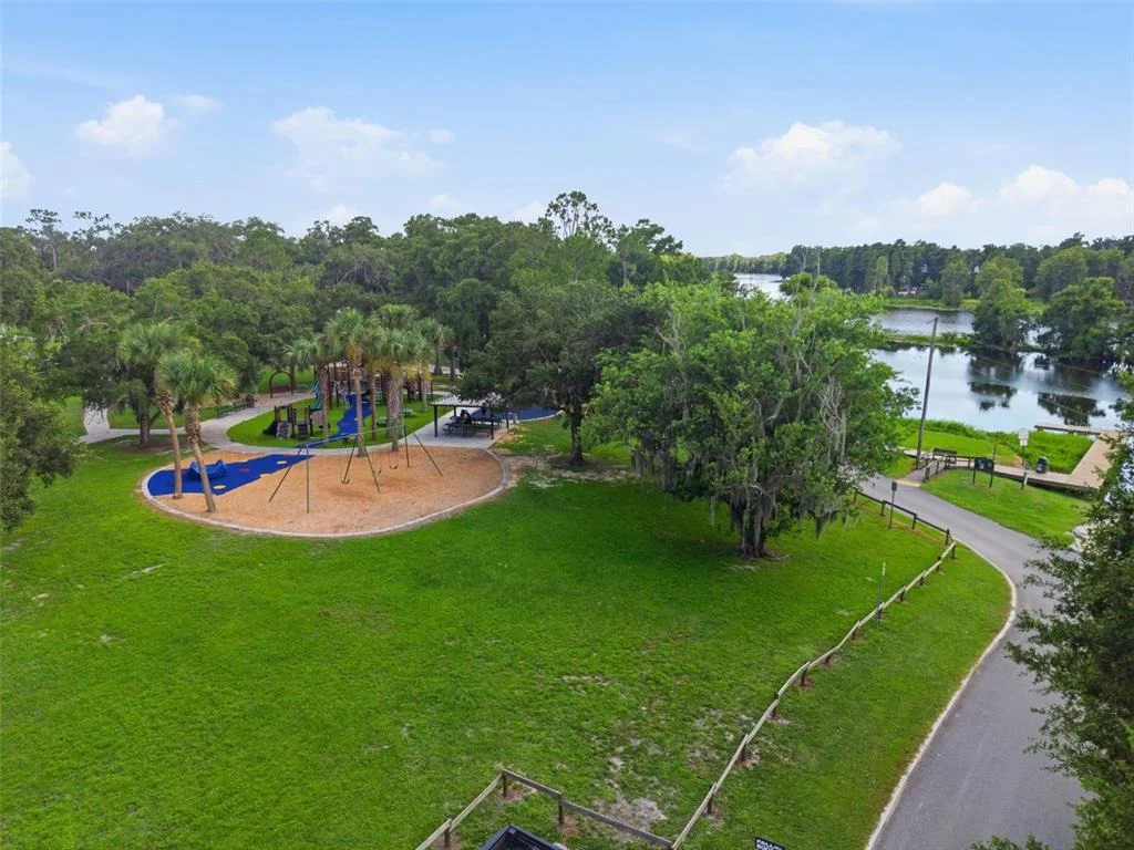 Photo of 609 W RIVER DRIVE