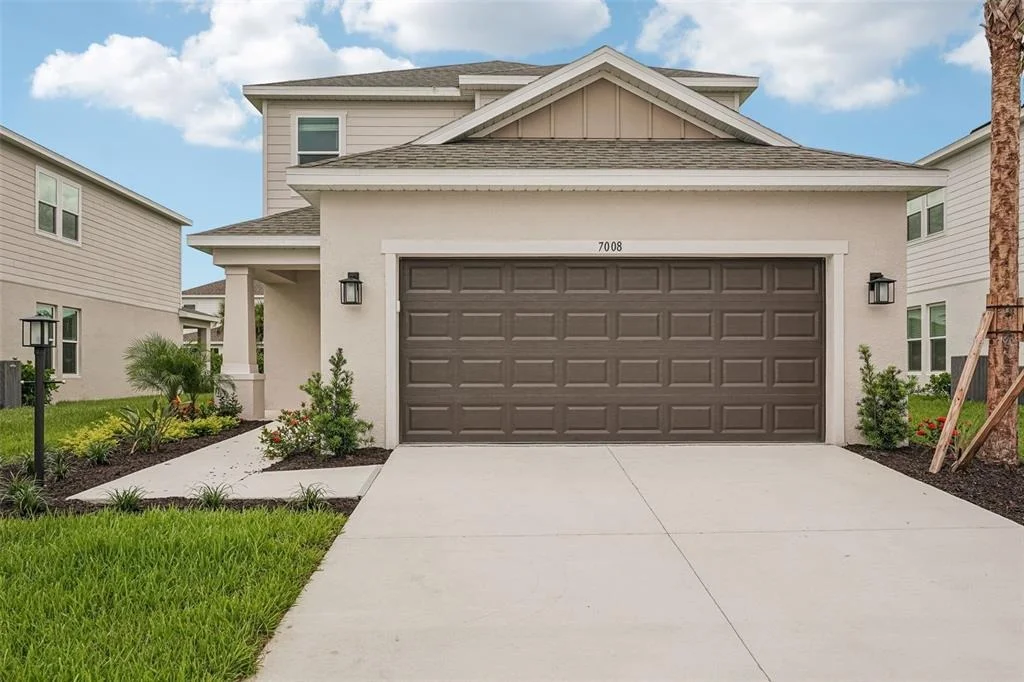 Photo of 7008 FOXBORO WAY