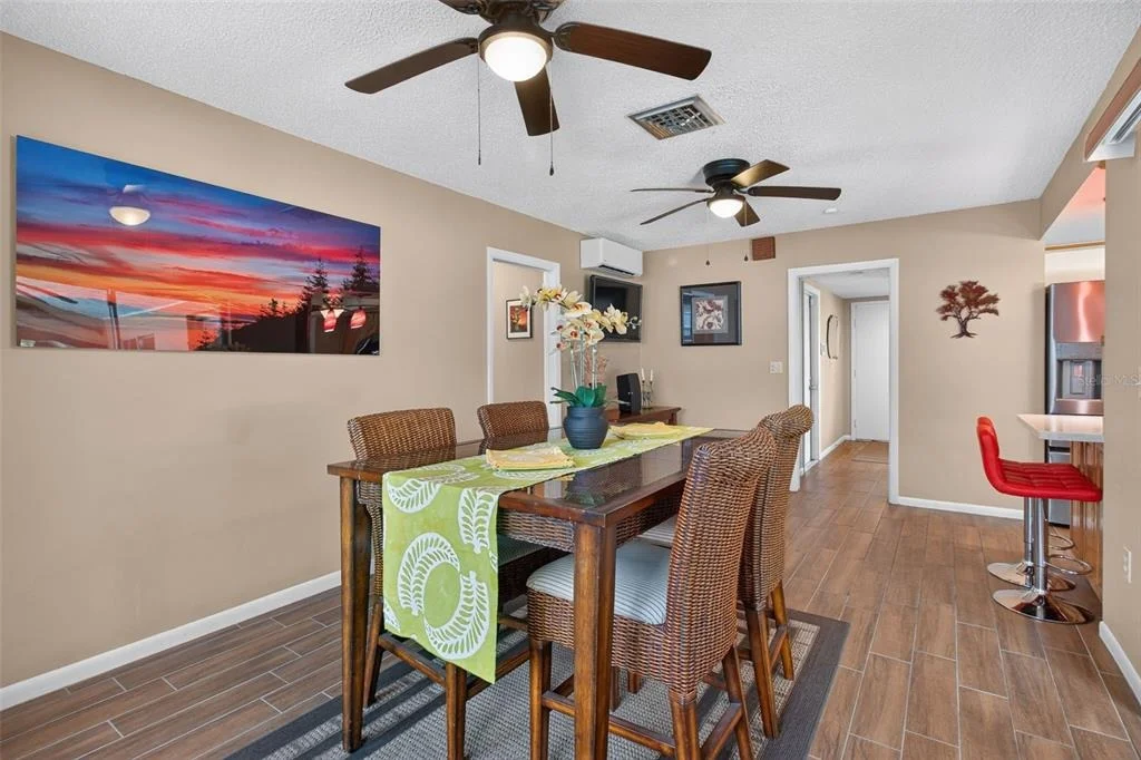 Photo of 2221 COLONIAL DRIVE