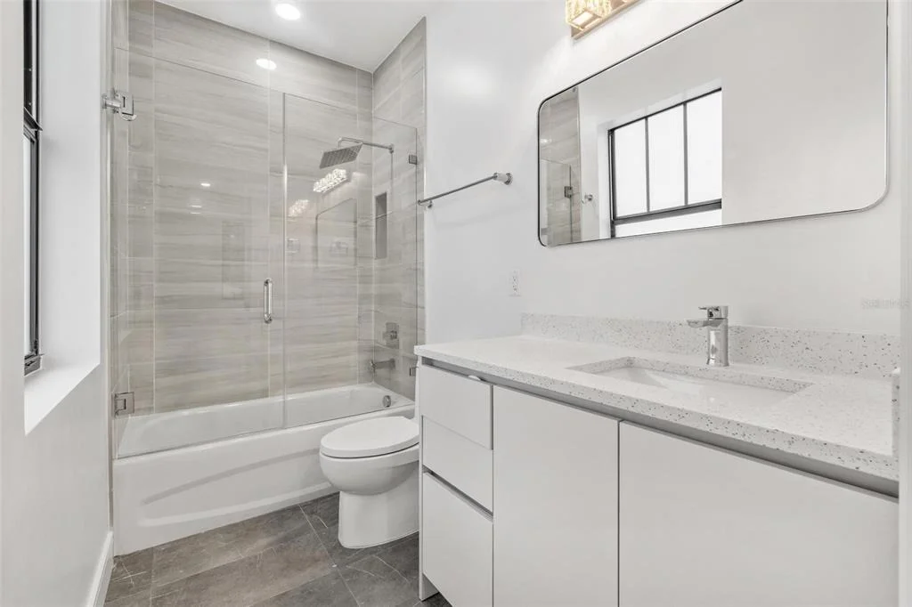 Photo of 401 PARK BOULEVARD