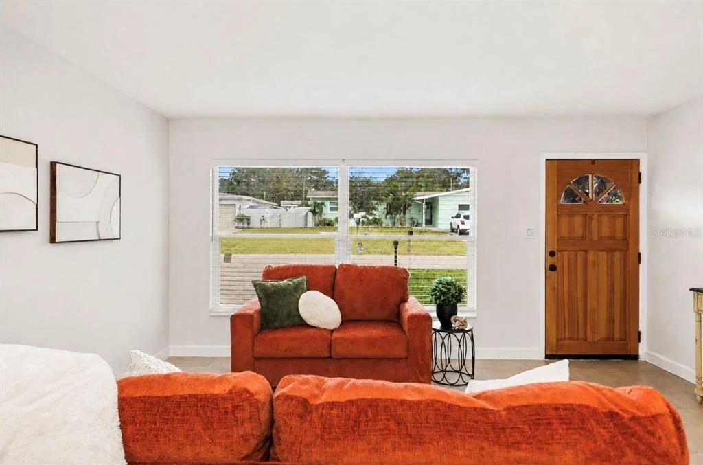 Photo of 482 OAKWOOD DRIVE