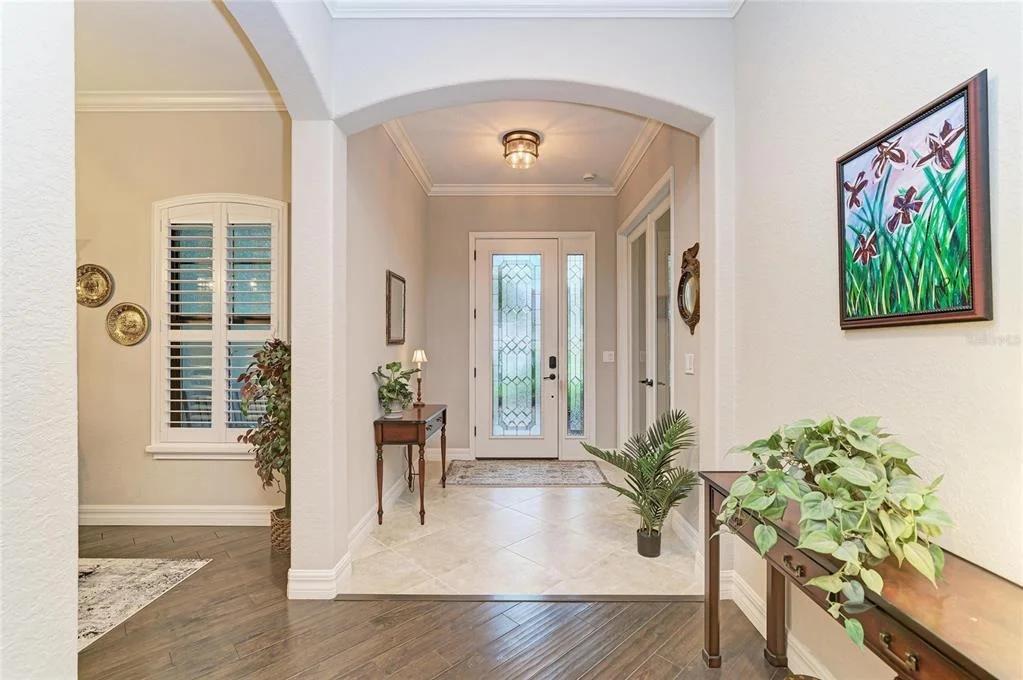 Photo of 5660 CLOVERLEAF RUN