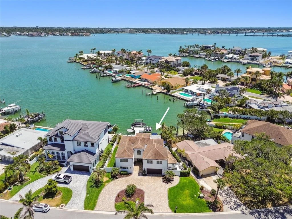 Photo of 2233 DONATO DRIVE